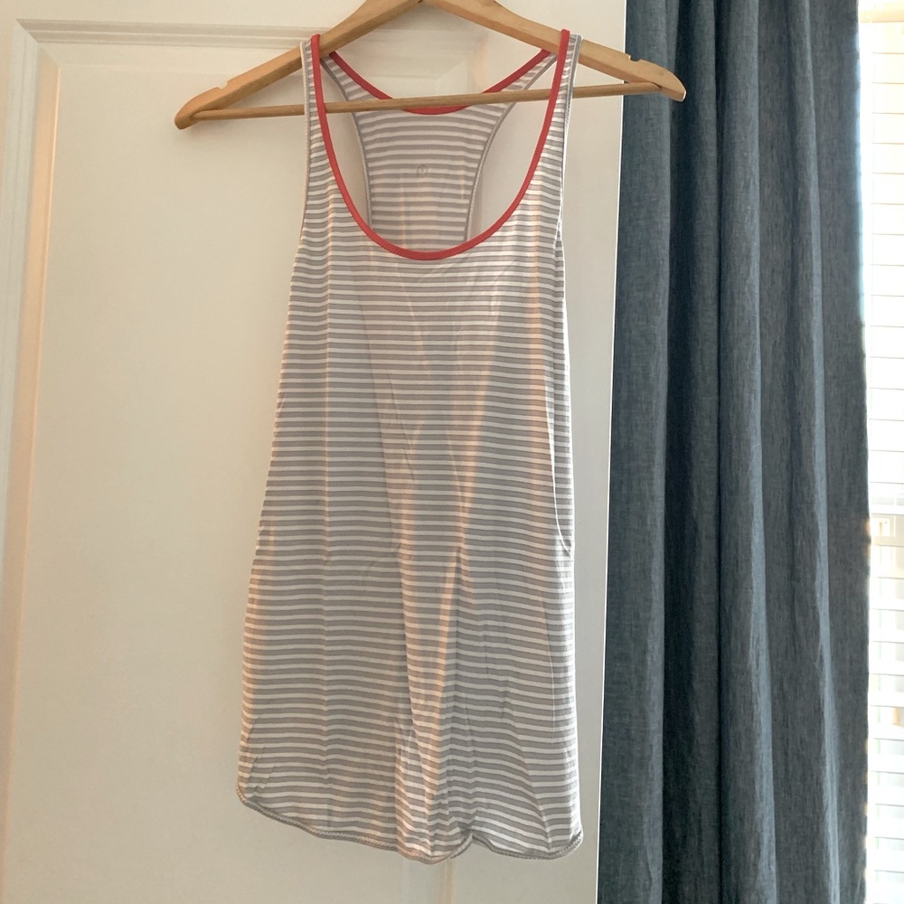 Lululemon tank top